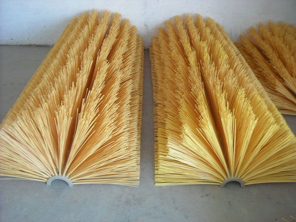 鋼板預(yù)處理刷滾